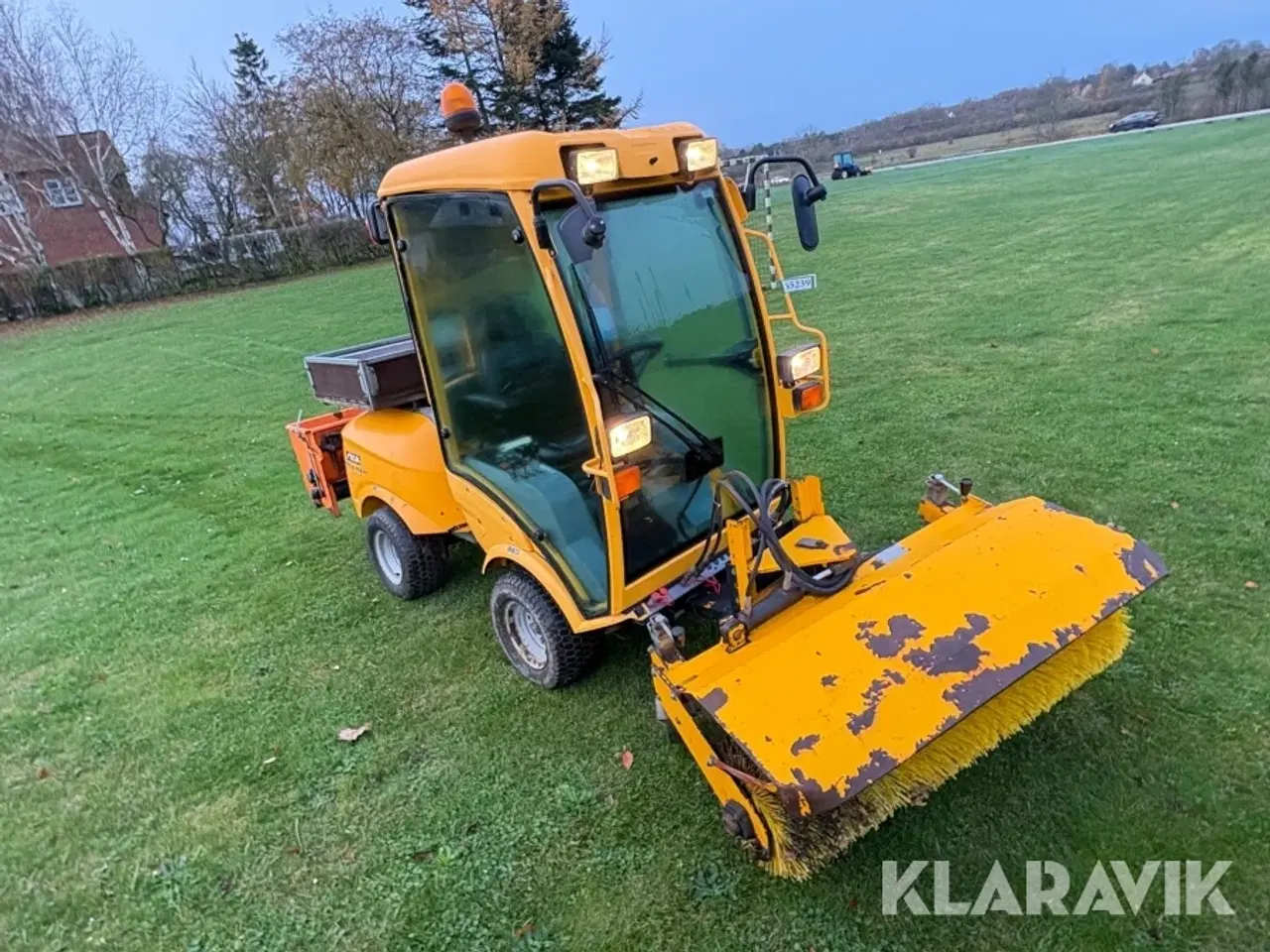 Billede 2 - Redskabsbærer Stiga Titan 32H