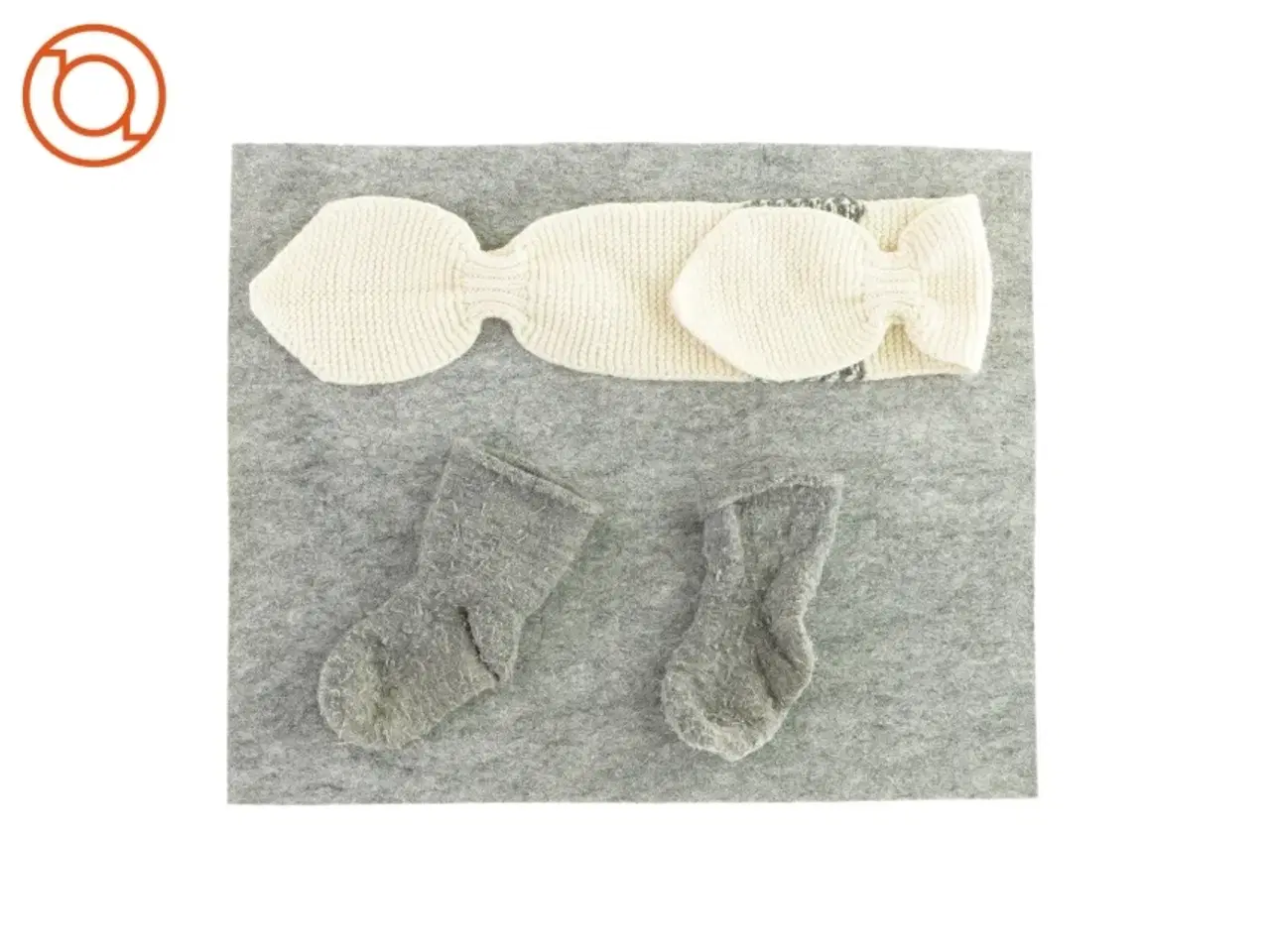 Billede 1 - Halstørklæder sokker til barn (str. ca. 2 år)