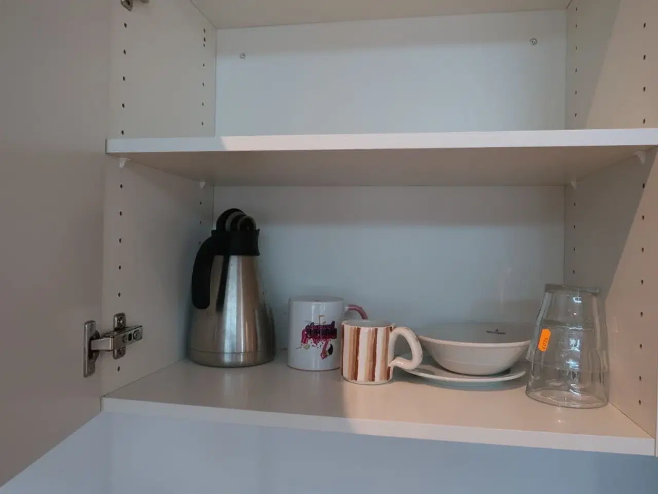 Billede 5 - Mikrobølgeovn, elkedel div. Køkkenservice