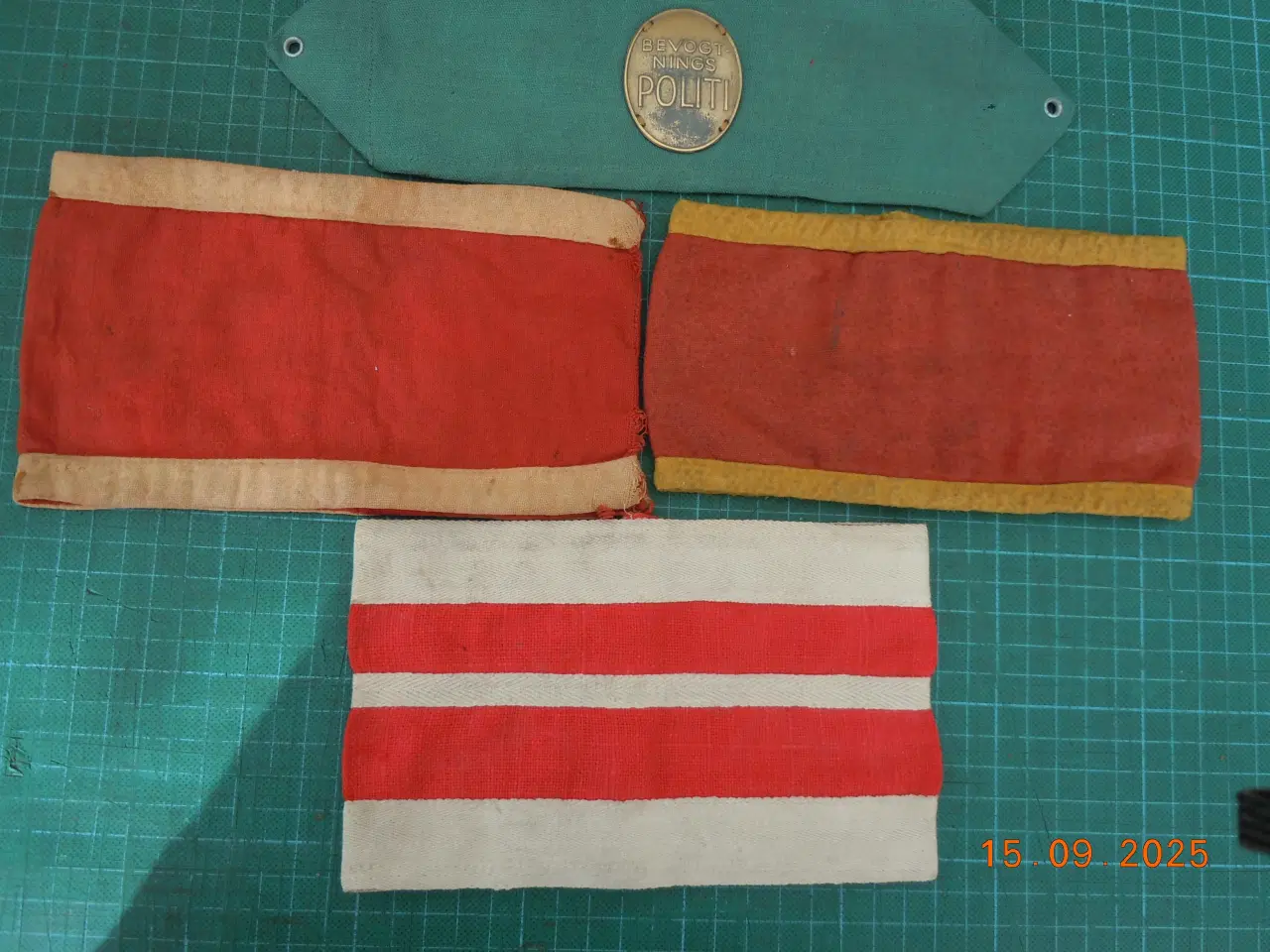 Billede 4 - Armbind fra Besættelsestiden.