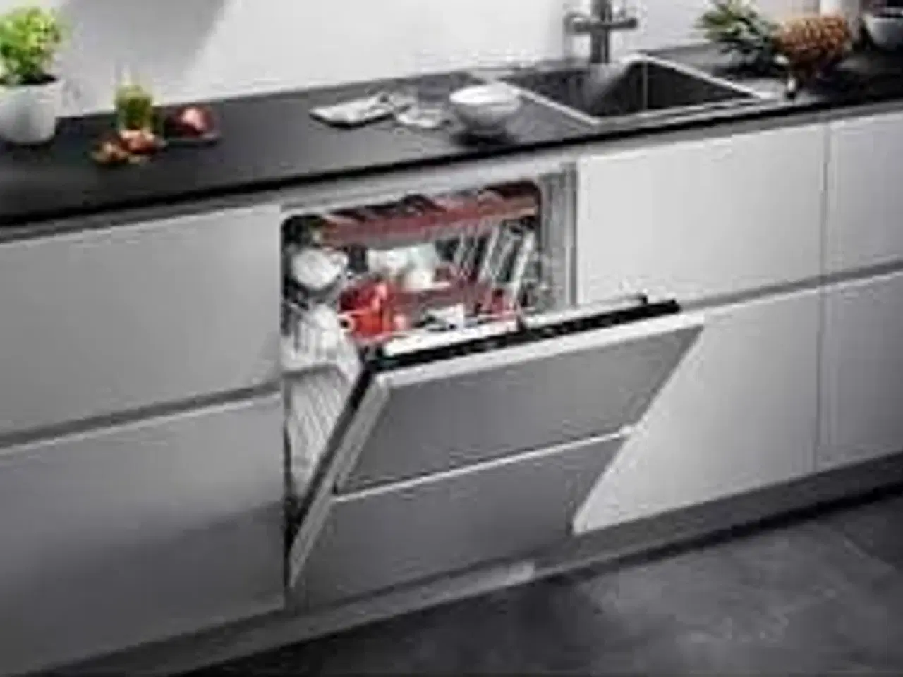 Billede 1 - AEG Integrerbar opvaskemaskine FSB64907Z
