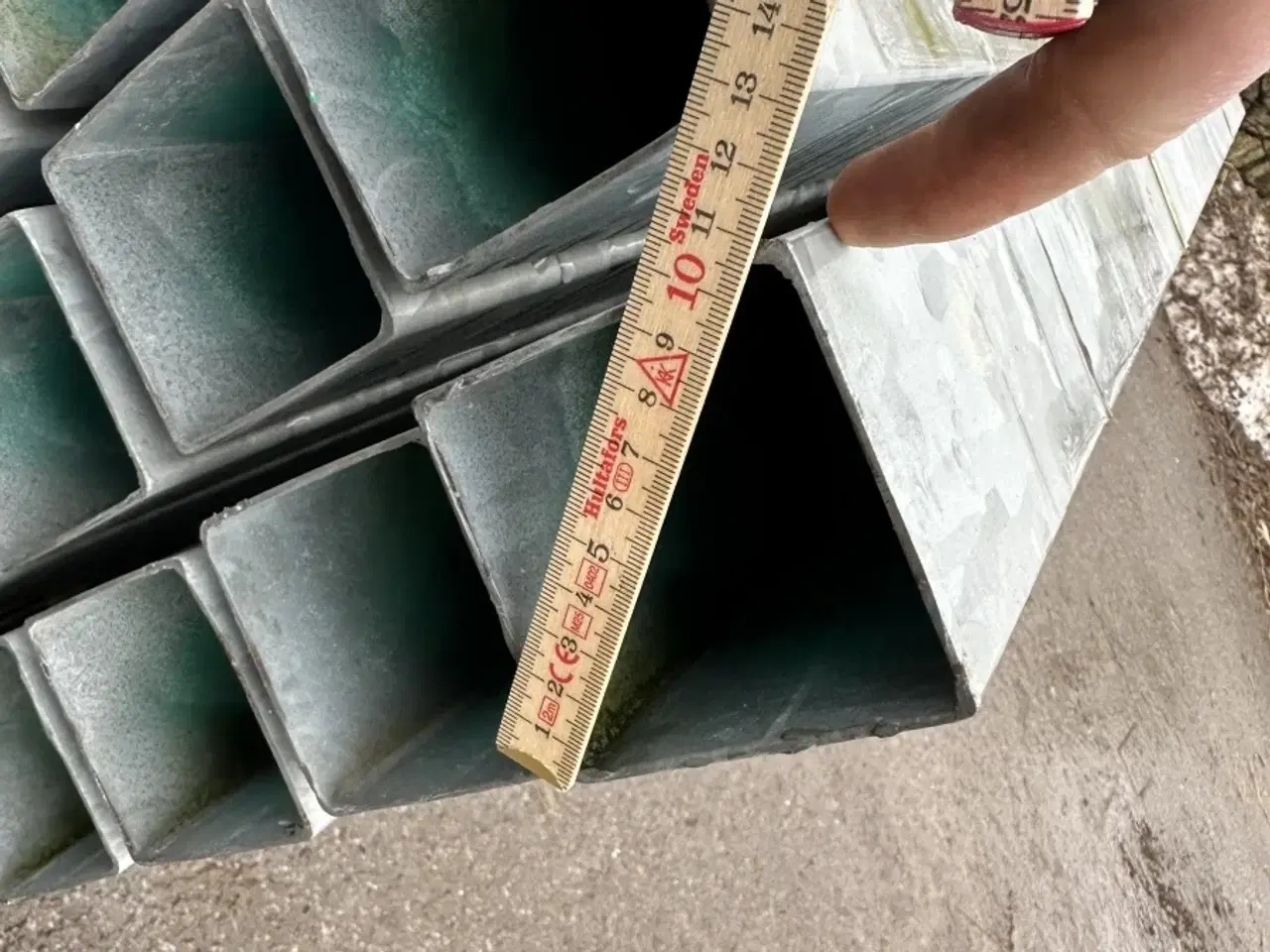 Billede 8 - Galvaniserede stolper 56 styk. 2,0m. lange
