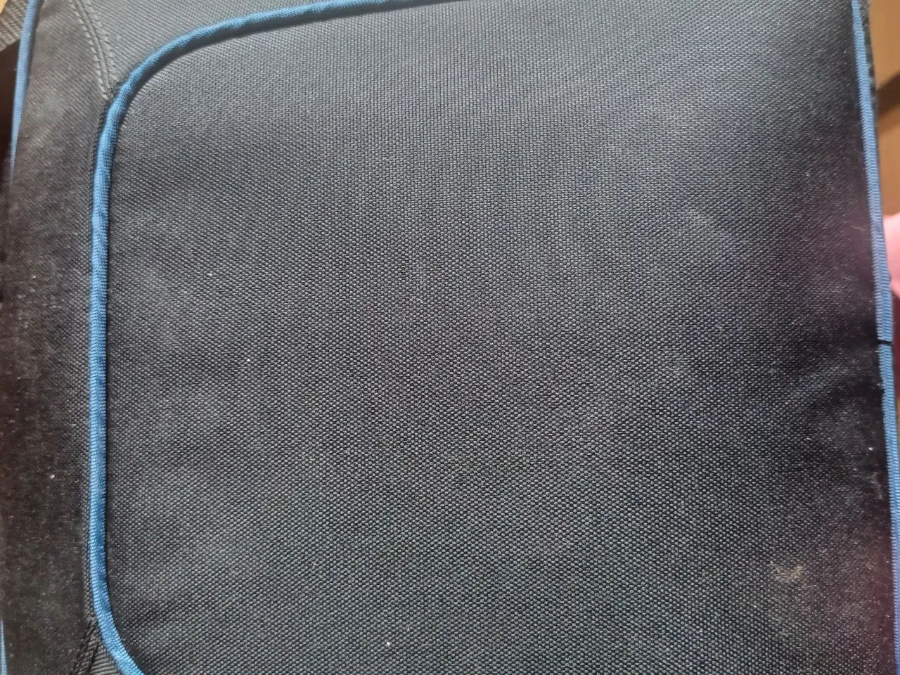 Billede 4 - NEC rejseprojektor til fleksibel brug