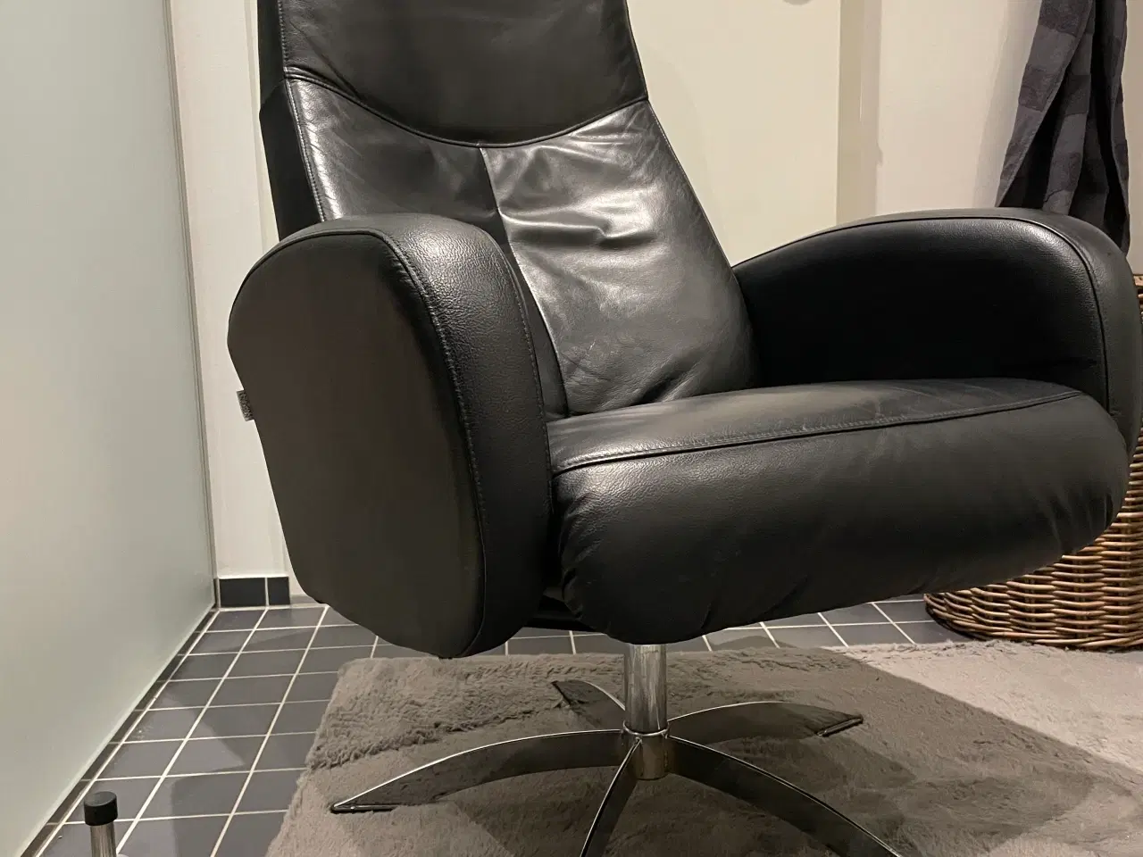 Billede 1 - Lænestol Hjort Knudsen sort læder justerbar ryglæn