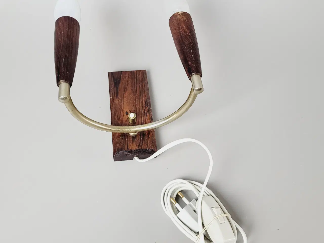 Billede 9 - ⭐️· Elegant vintage væglampe i palisander og messi