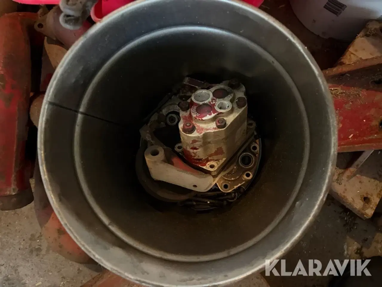 Billede 8 - Stort lot reservedele til Buch traktor