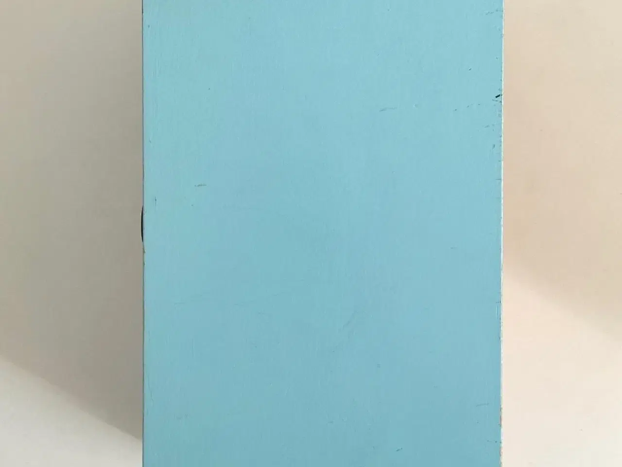 Billede 10 - Vintage dukkeskab m 2 låger