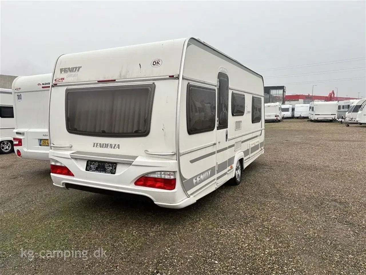 Billede 3 - 2012 - Fendt Tendenza 465 TG   Eksklusiv campingvogn med komfort og stil