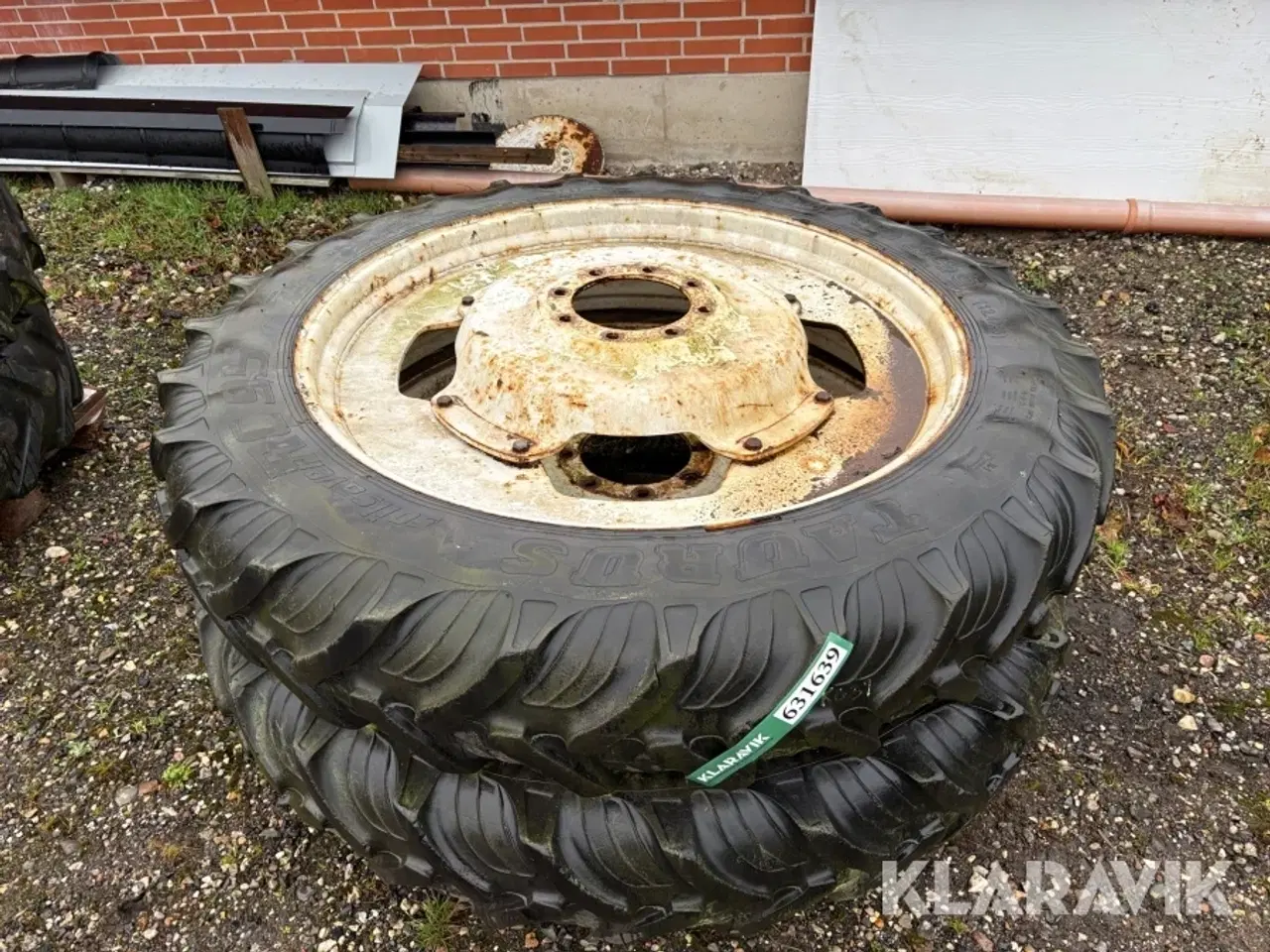 Billede 1 - Landbrugsdæk Tarus 300/95R46 RC95 - 2 styk