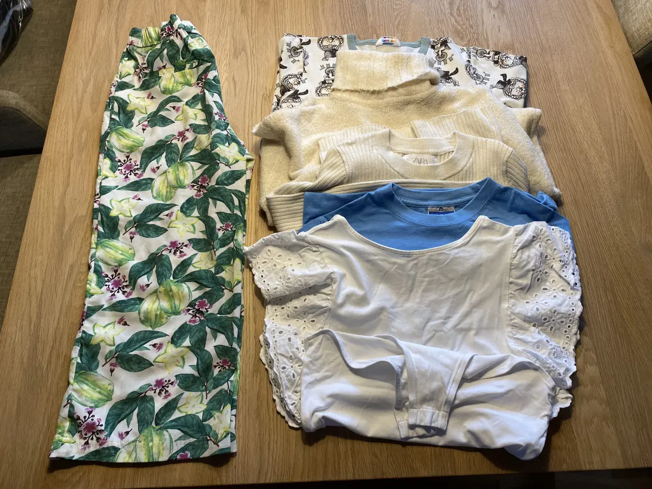 Billede 10 - Blandet tøj i 140/ 10 år 