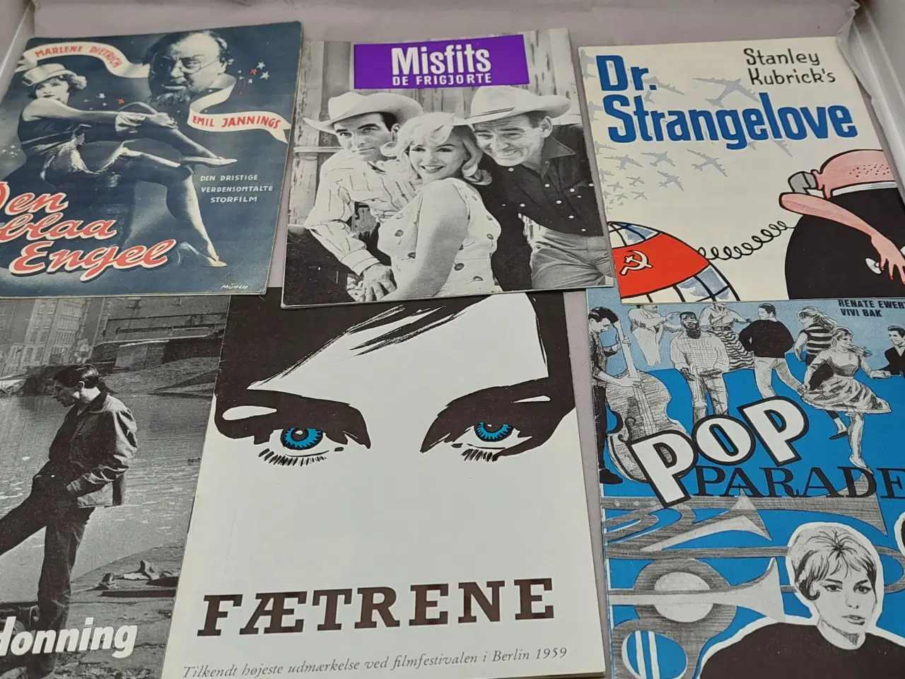 Billede 8 - Lot 60 stk. gamle biograf programmer
