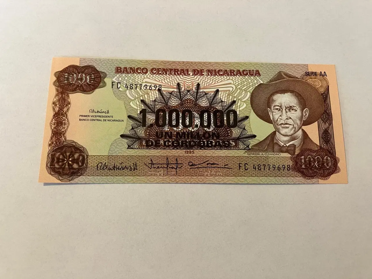 Billede 1 - 1000000 Cordobas on 1000 Cordobas Nicaragua 1985