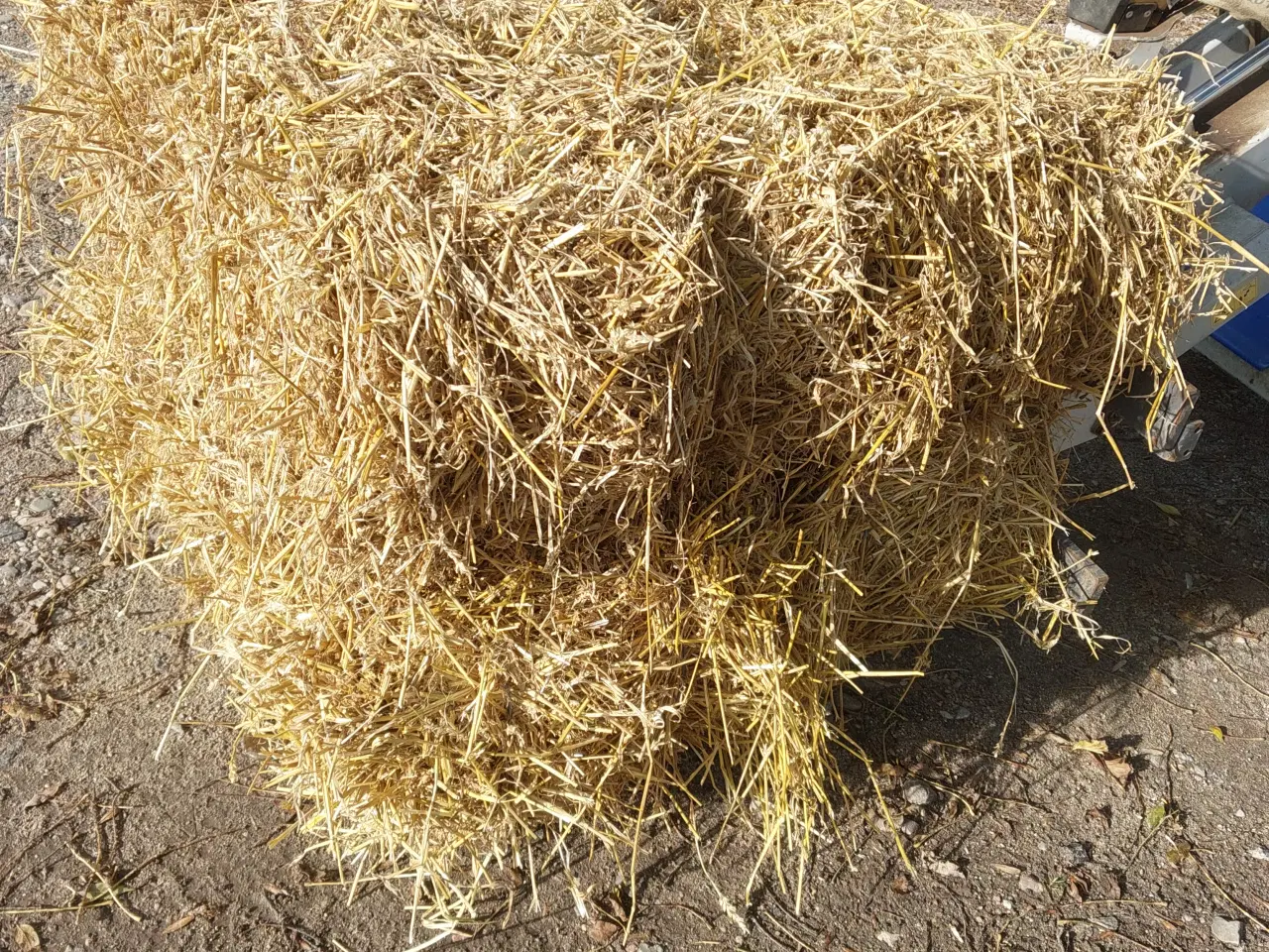 Billede 1 - Halm i småballer