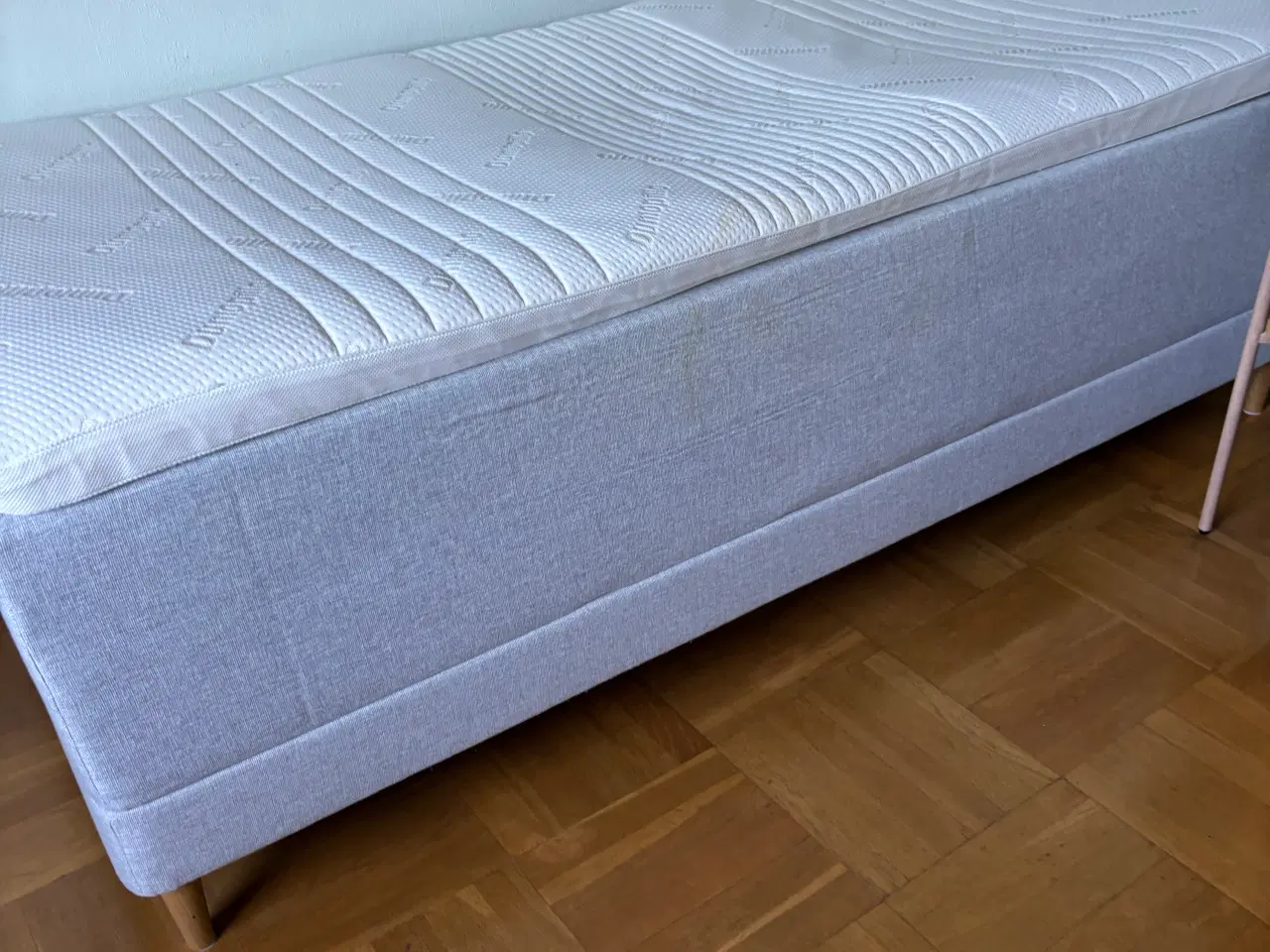 Billede 1 - Elevationsseng dunlopillo