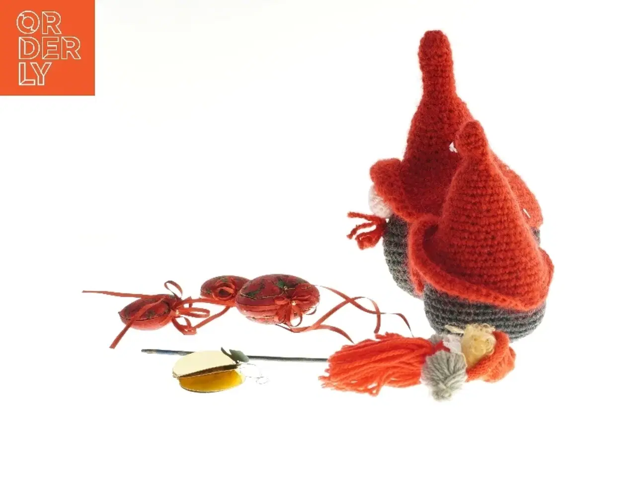 Billede 2 - Hæklede nisser og julepynt