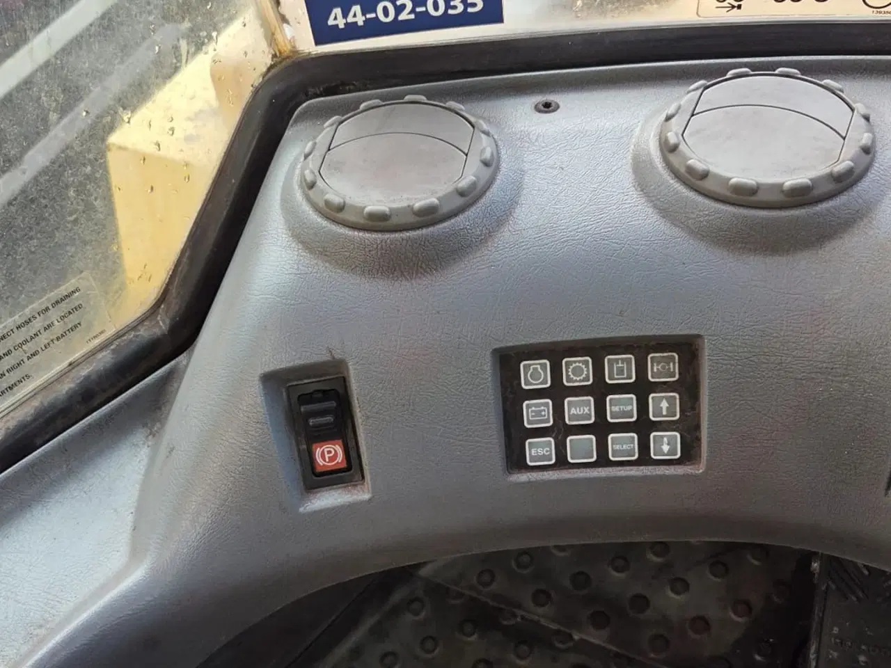 Billede 8 - Volvo 330D med skovl