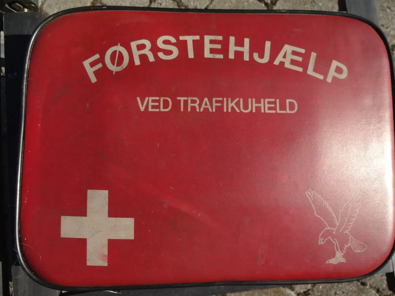 Billede 1 - Falck førstehjælpskasse