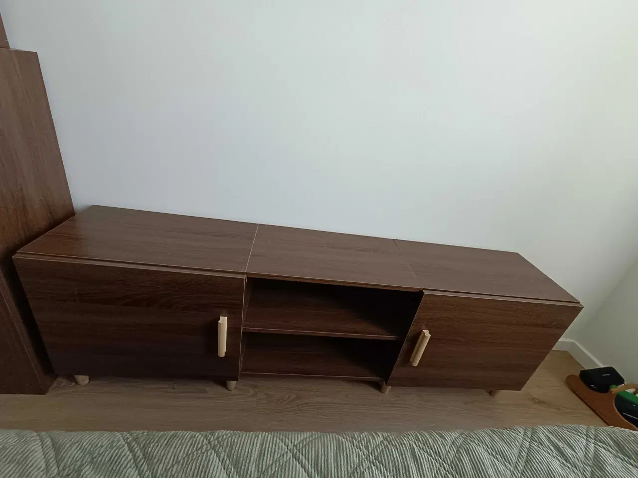 Billede 2 - Flot tvbord med 3 væg moduler 