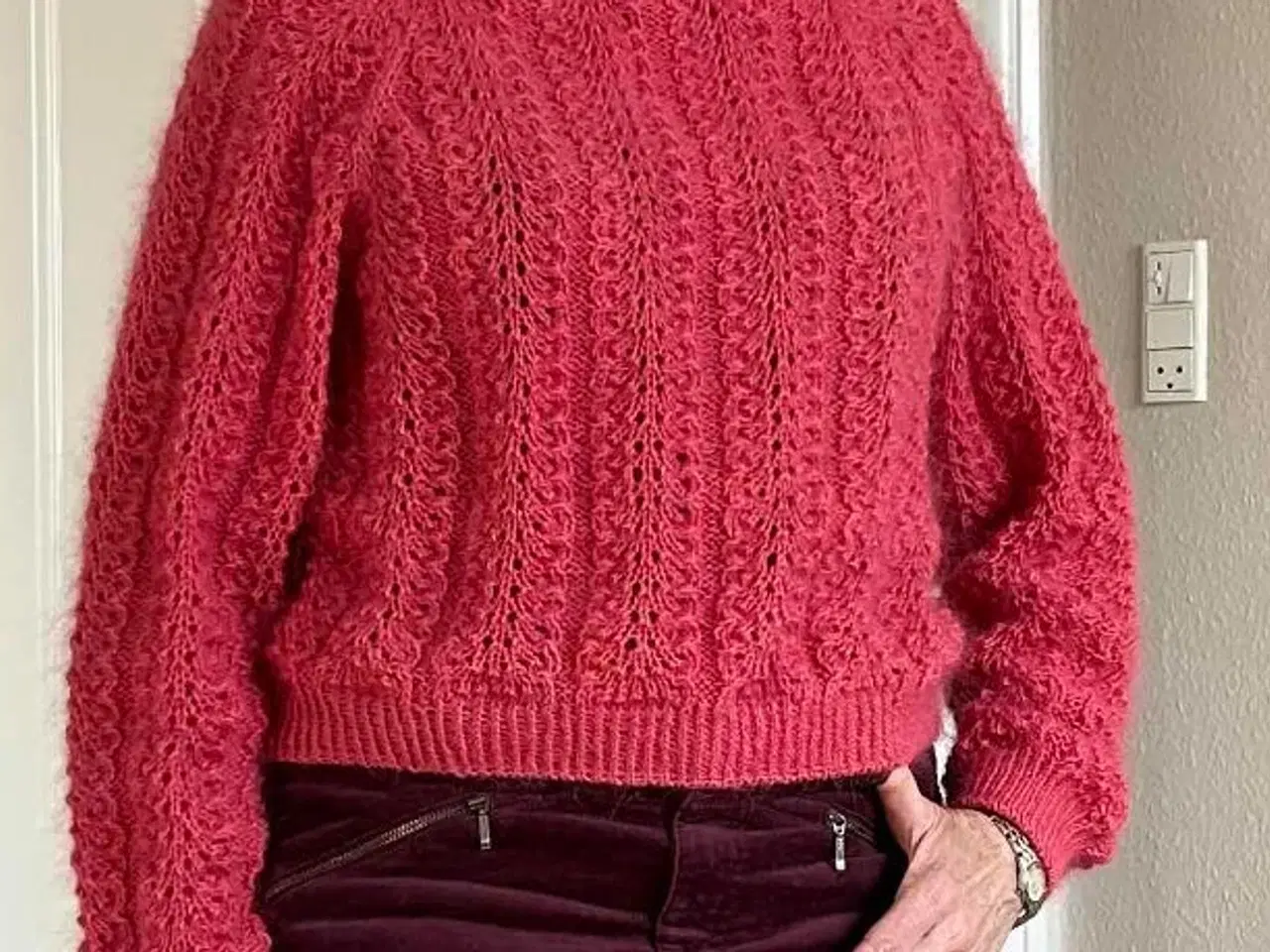 Billede 1 - Håndstrikket dame bluse