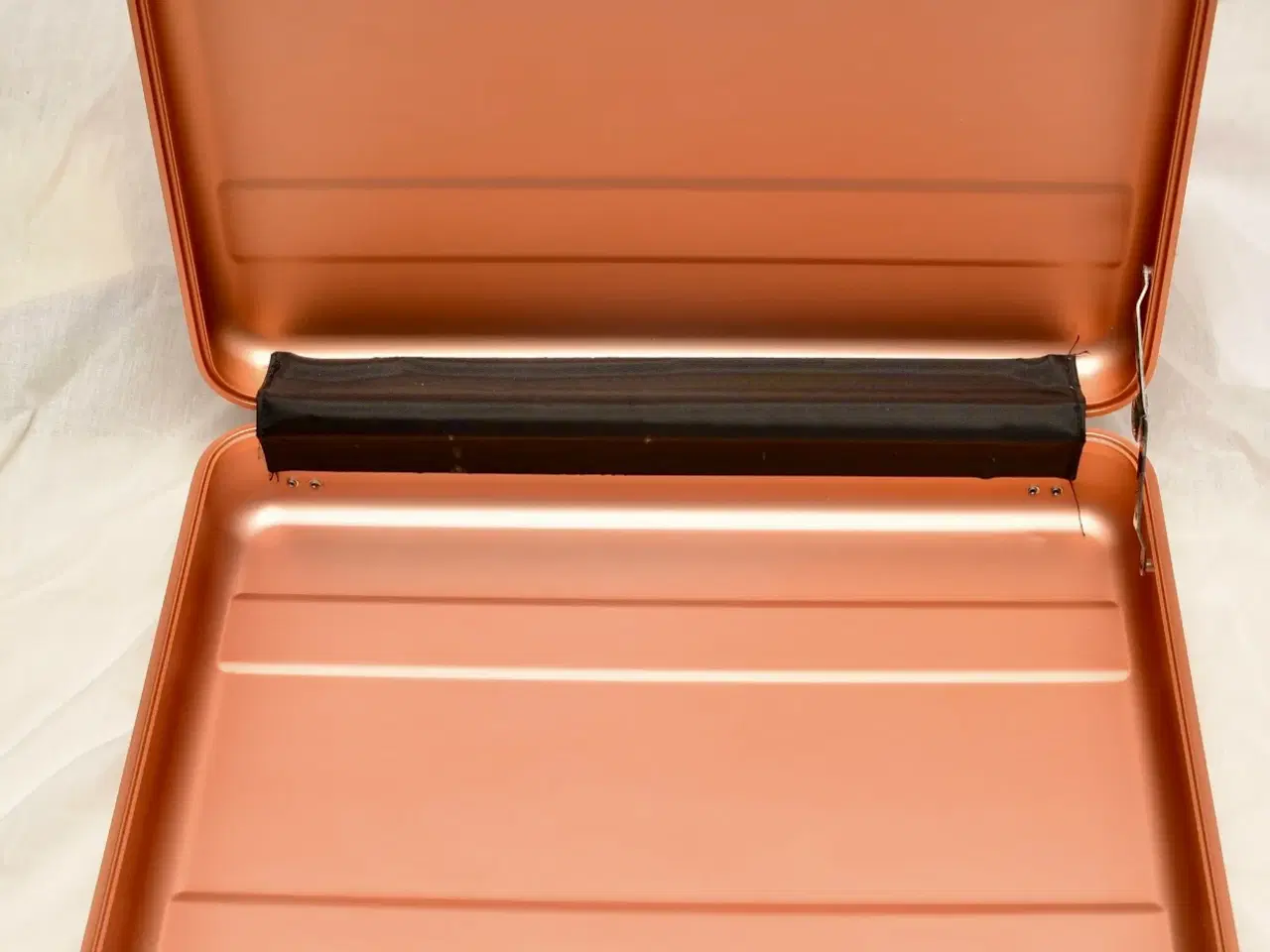 Billede 2 - Attache taske i Aluminium TILBUD