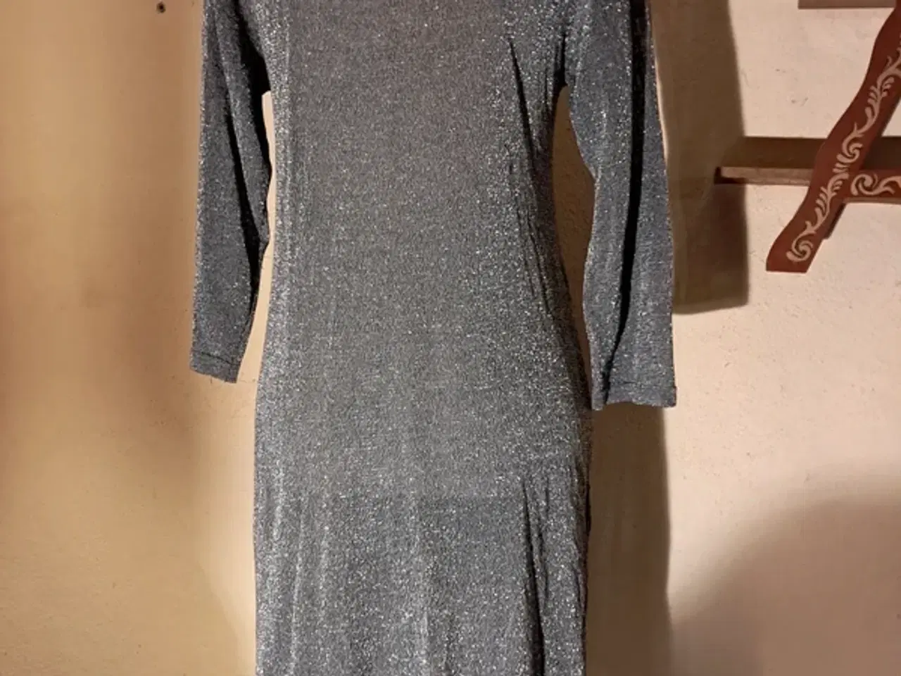 Billede 3 - Esmara str. s kjole