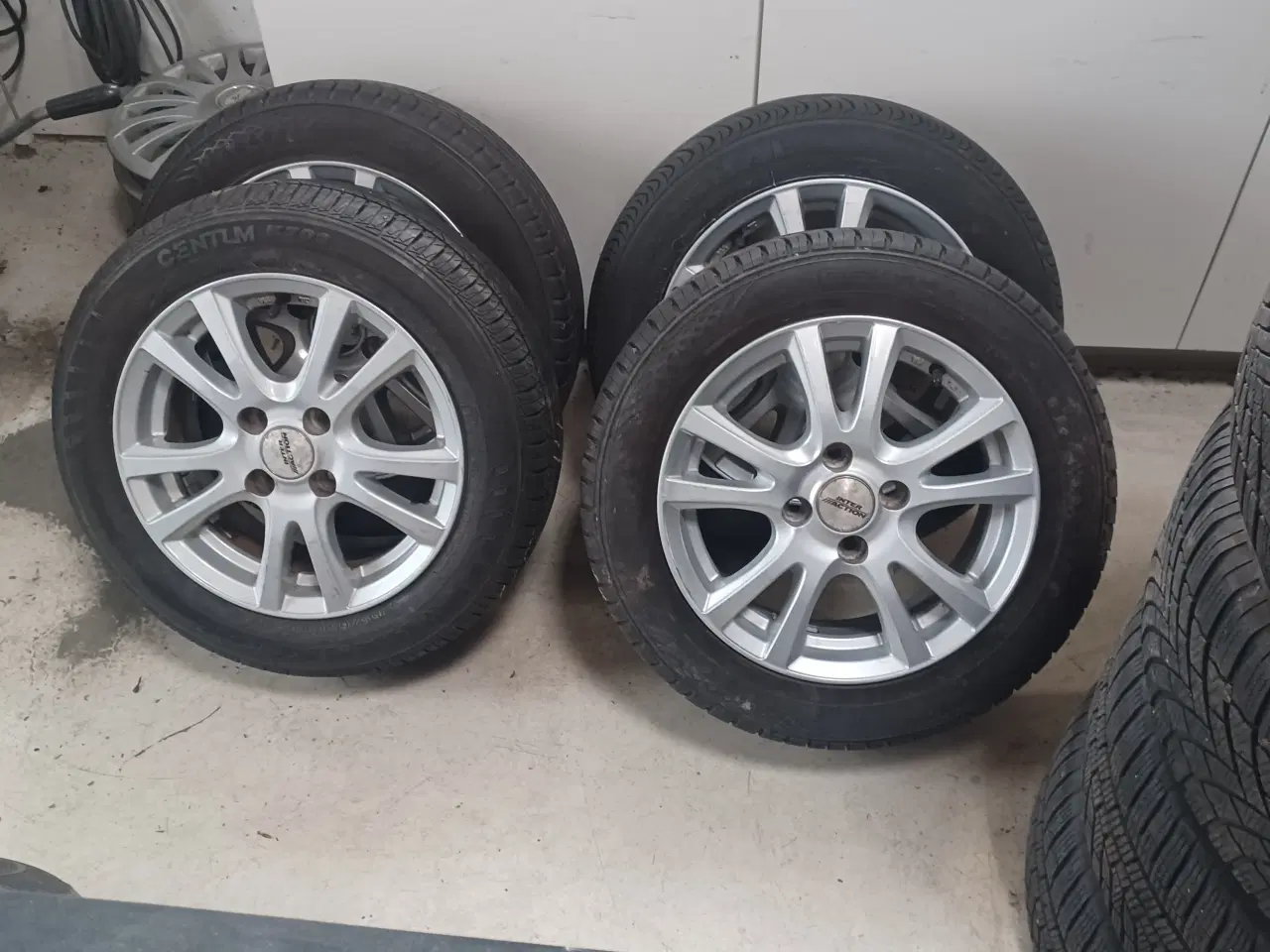 Billede 1 - Peugeot / Citroen / Toyota alufælge.