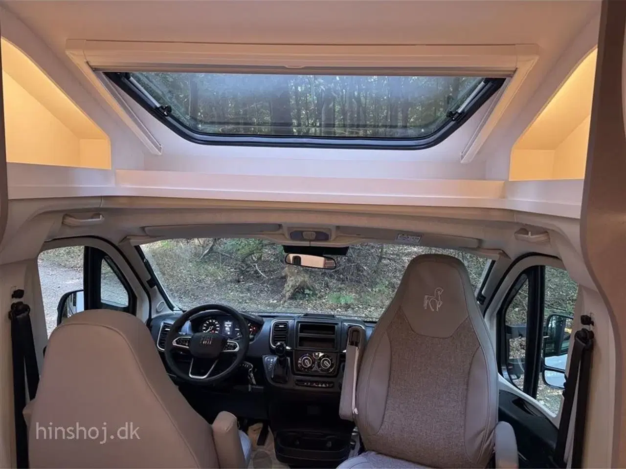 Billede 18 - 2025 - Etrusco T 7400 SBC   Etrusco Autocamper by Hymer – Komfort og Elegance fra Italien