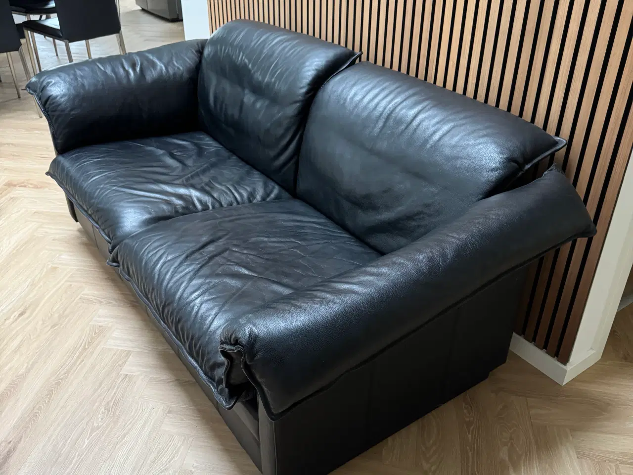 Billede 2 - Læder Sofa’er 2 + 3’er i sort læder - Giv et bud