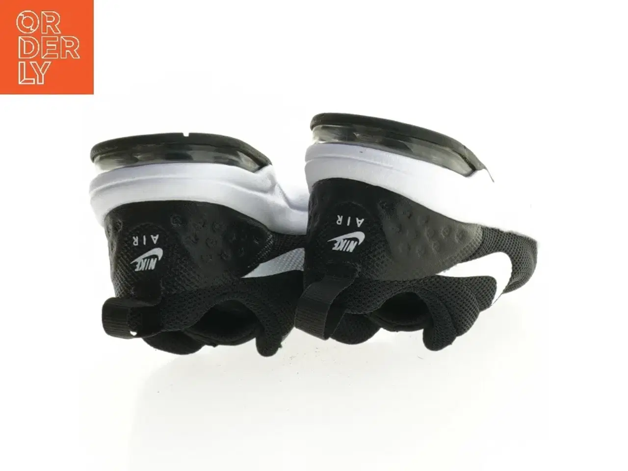 Billede 4 - Sorte løbesko fra Nike (str. 22)