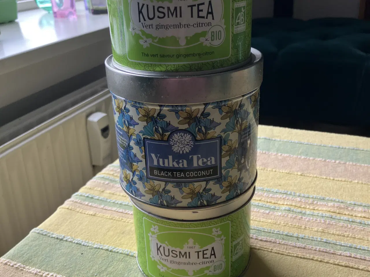 Billede 1 - Kusmi- og Yuka tebøtter ( tomme )