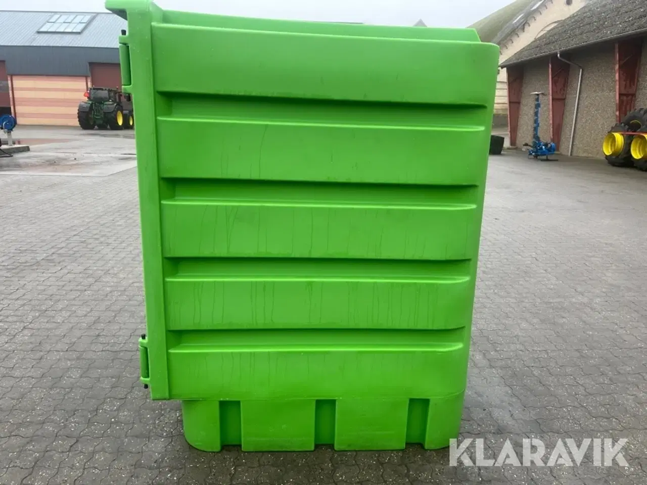 Billede 5 - Kemiskab/beholder