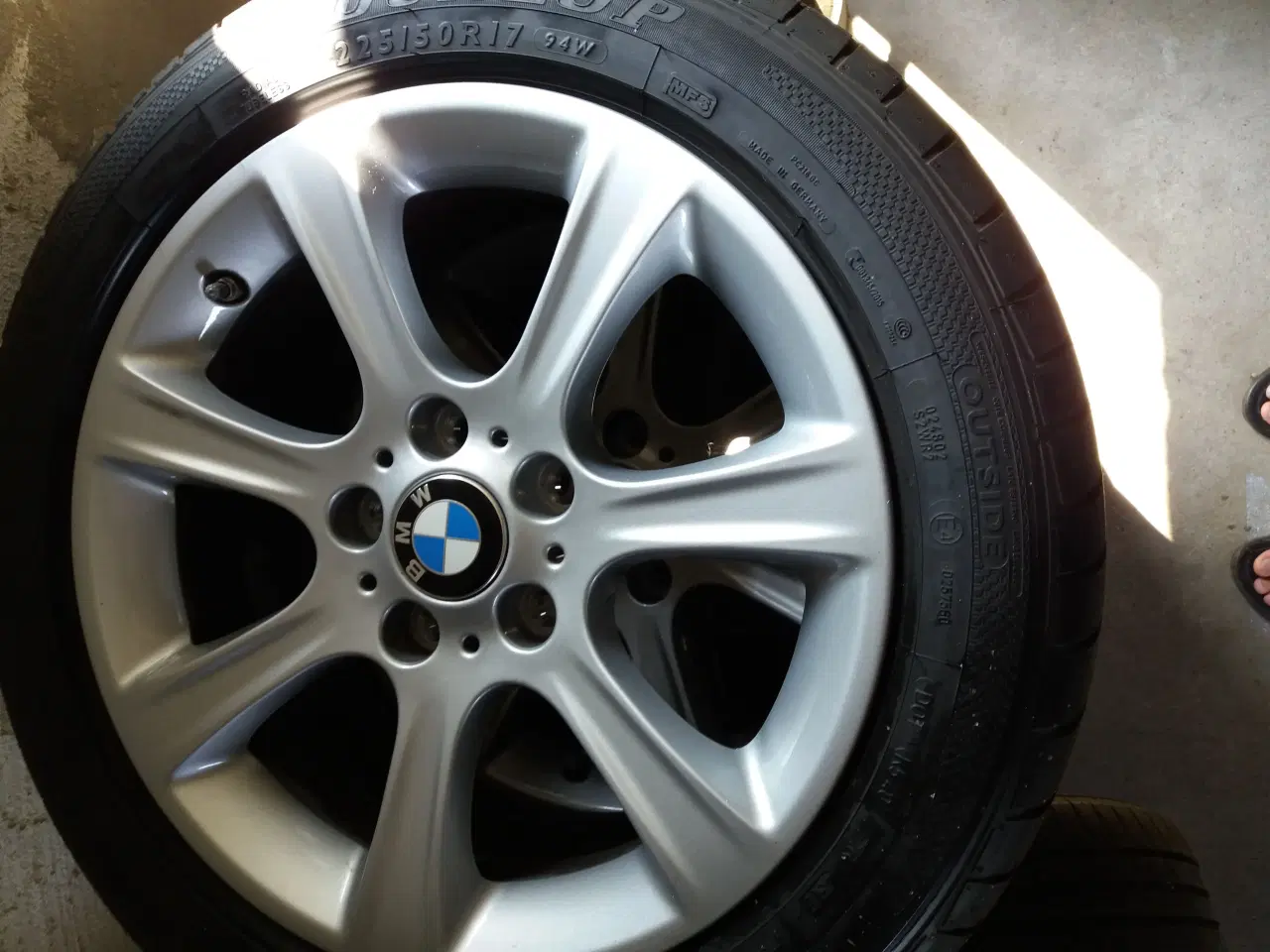 Billede 2 - Originale BMW alufælge med dæk