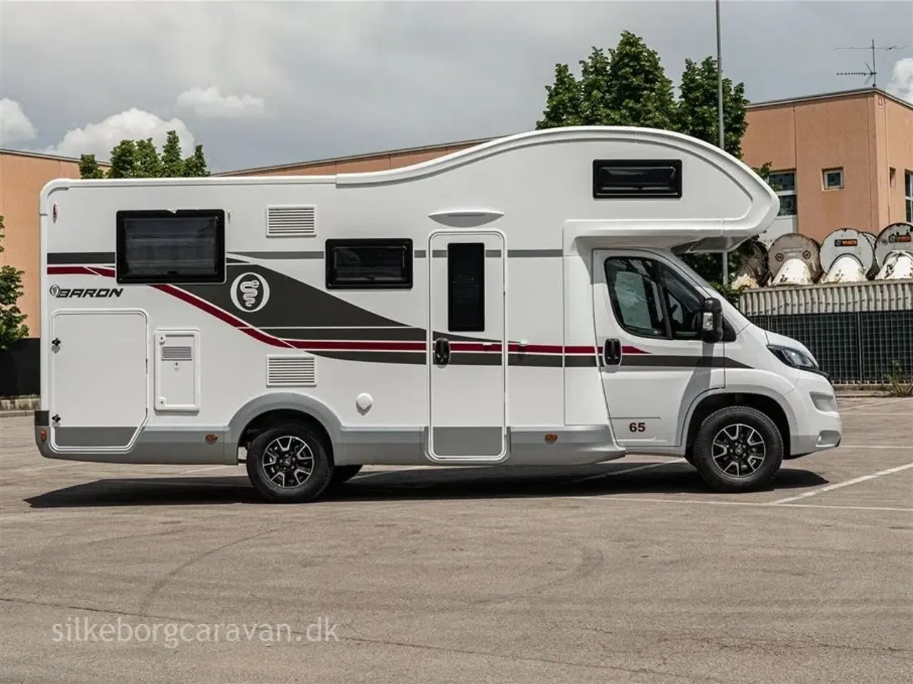 Billede 2 - 2026 - Elnagh Baron