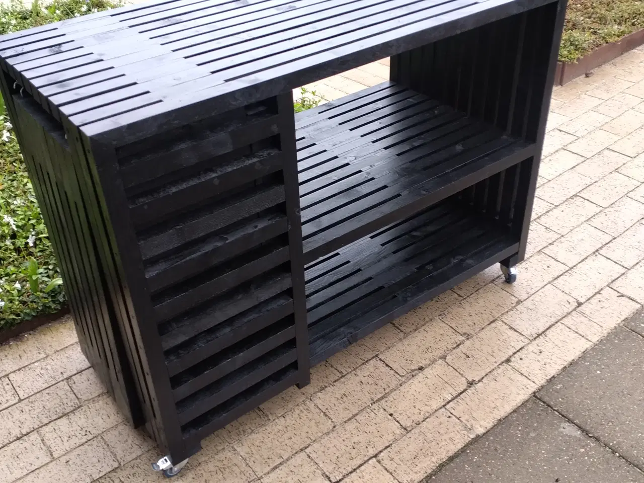 Billede 2 - Grillbord med gas skjuler. Mange muligheder.