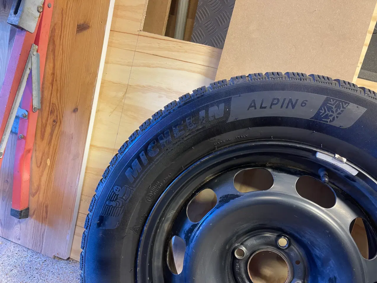 Billede 3 - Vinterdæk  Michelin alpin 6