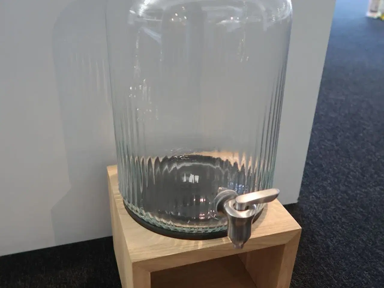 Billede 3 - Saftdispenser