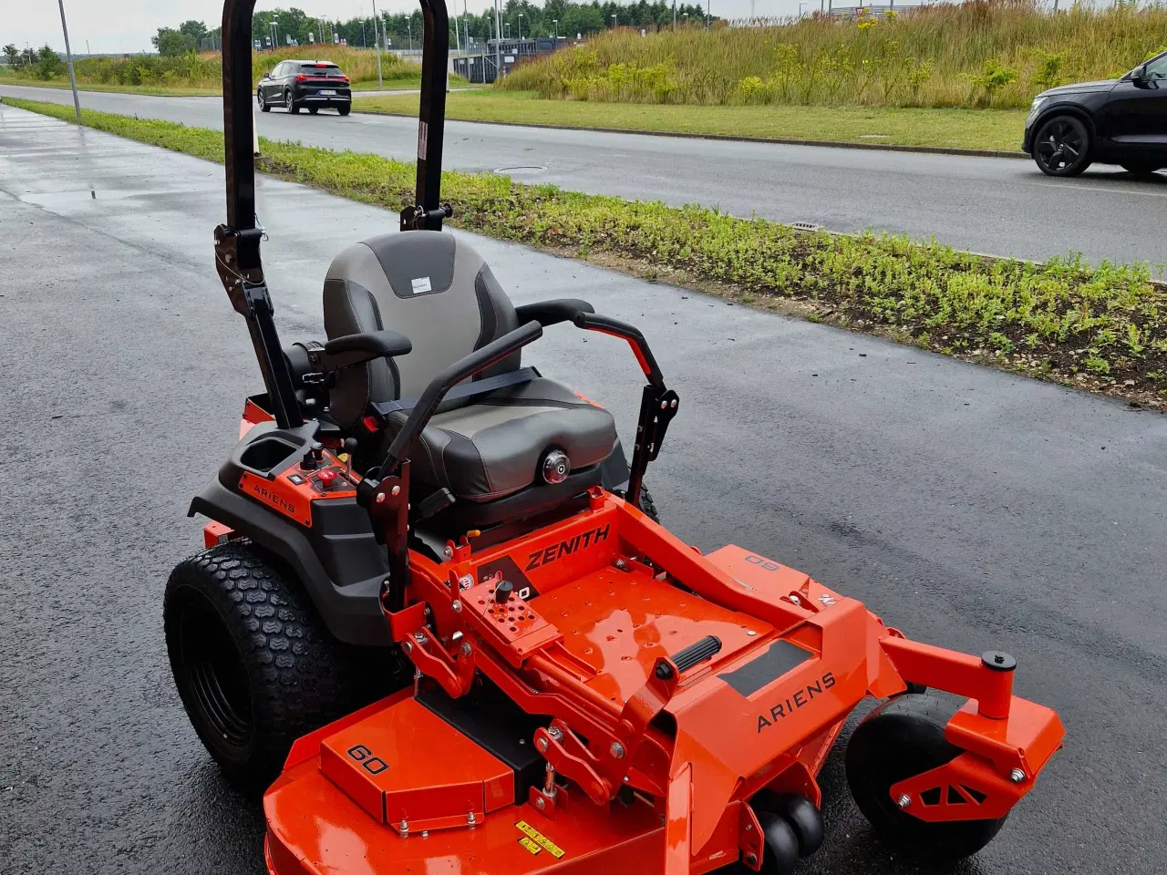 Billede 3 - Ariens ZENITH PRO Zero-turn 