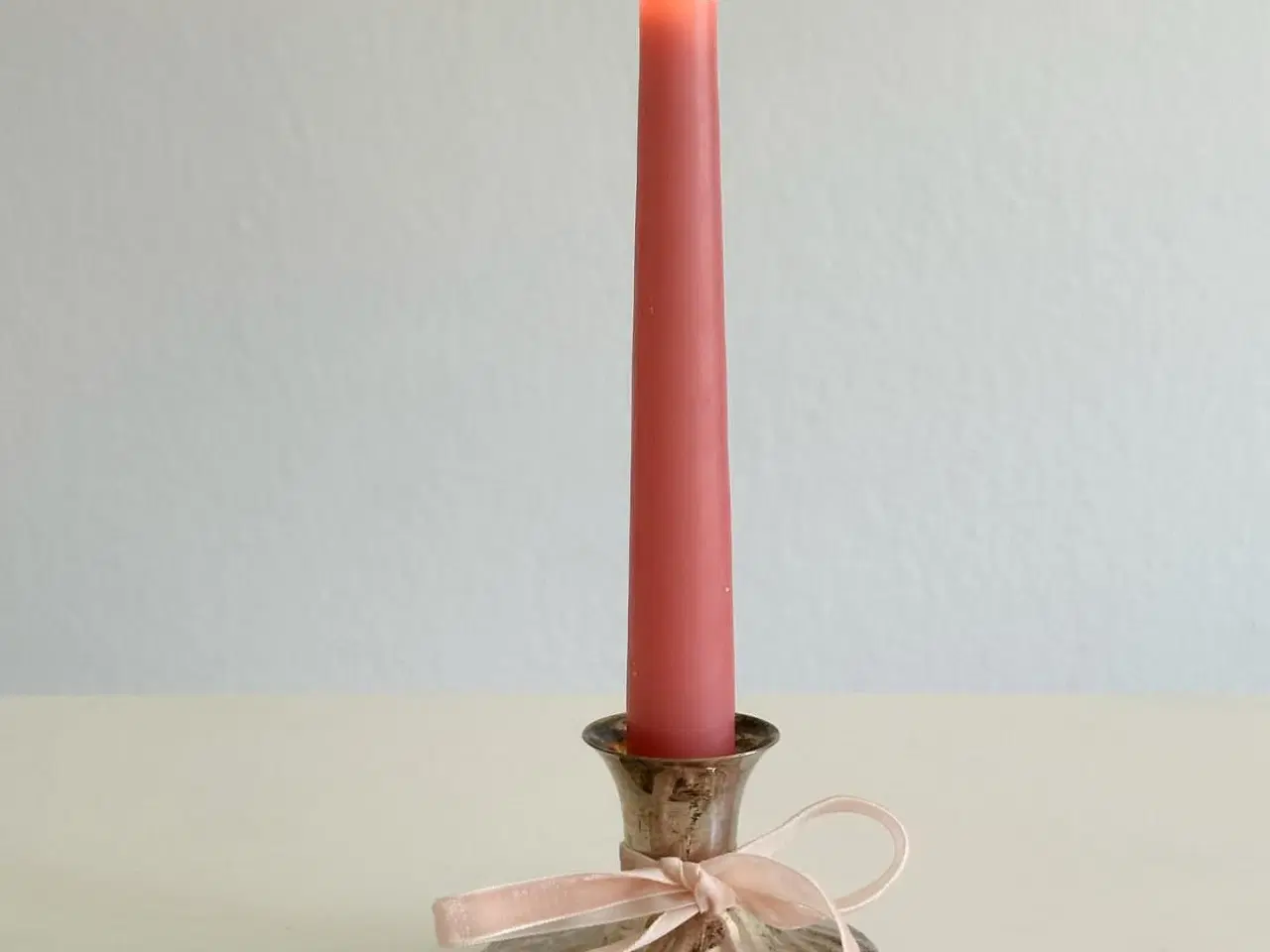 Billede 1 - Pletsølv med swirlfod, kronelys