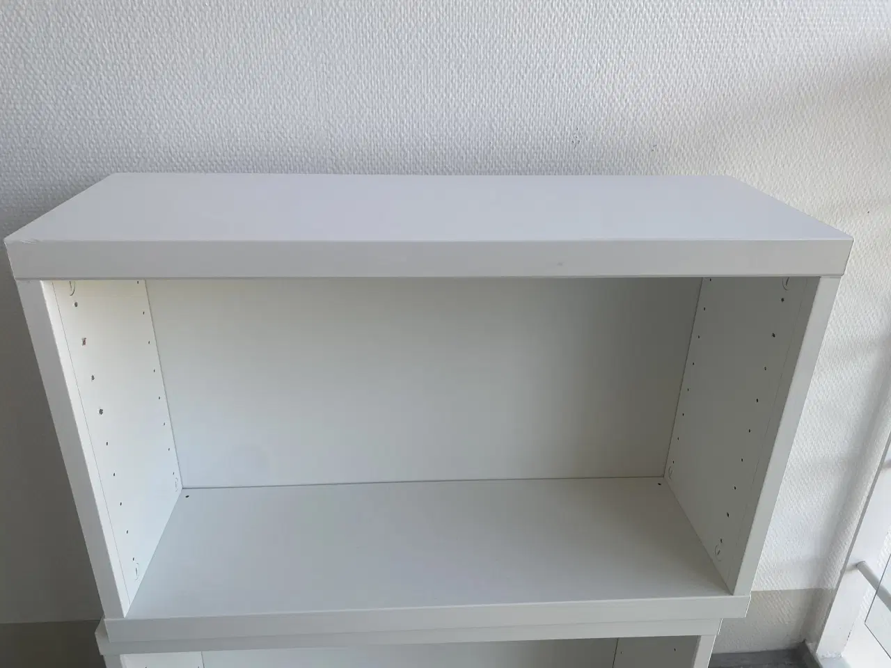Billede 2 - Ikea Bestå stel og låger