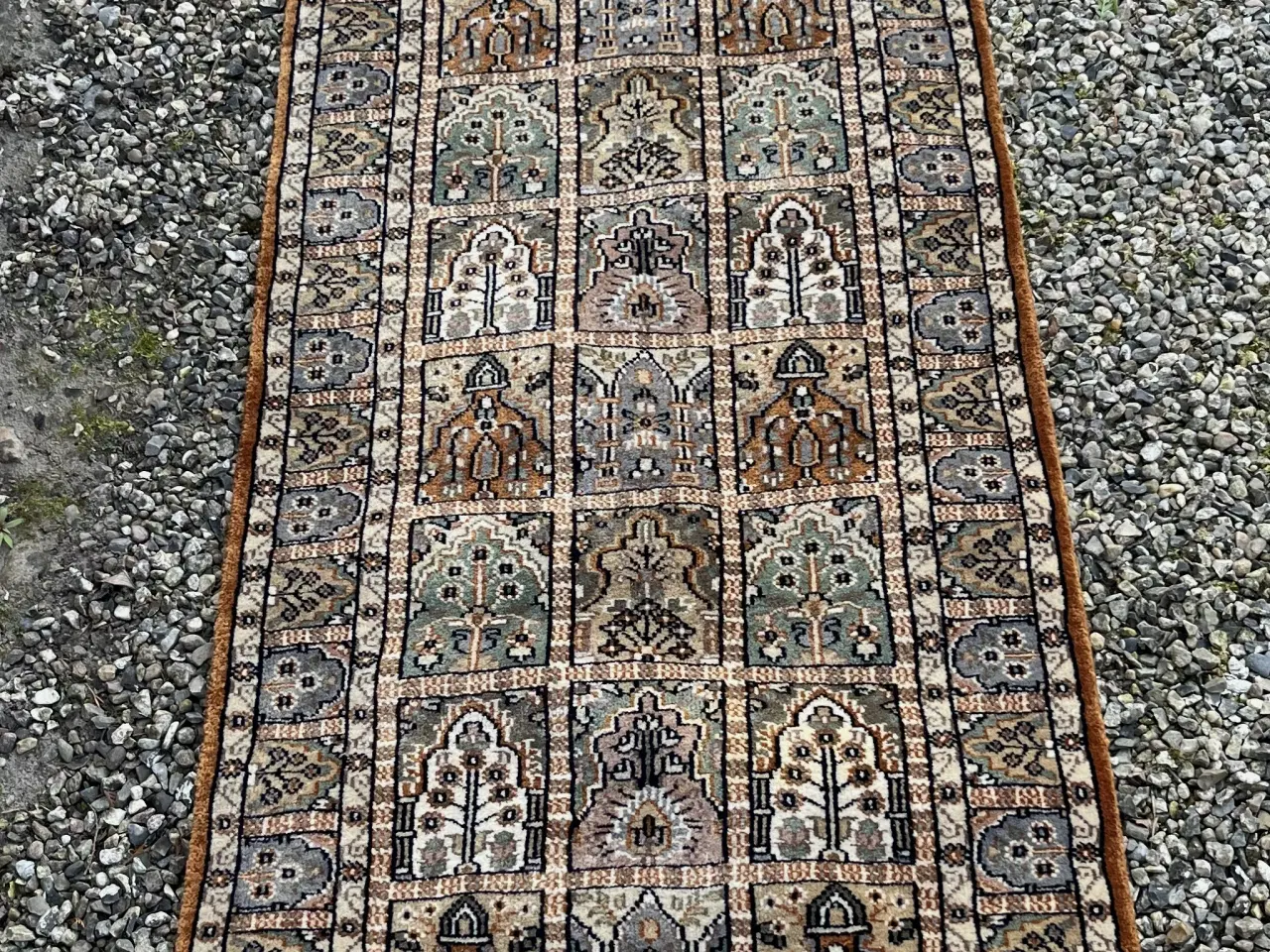 Billede 2 - Ægte tæppe Iran Moud -Havemønster 75 x 310 cm. 650