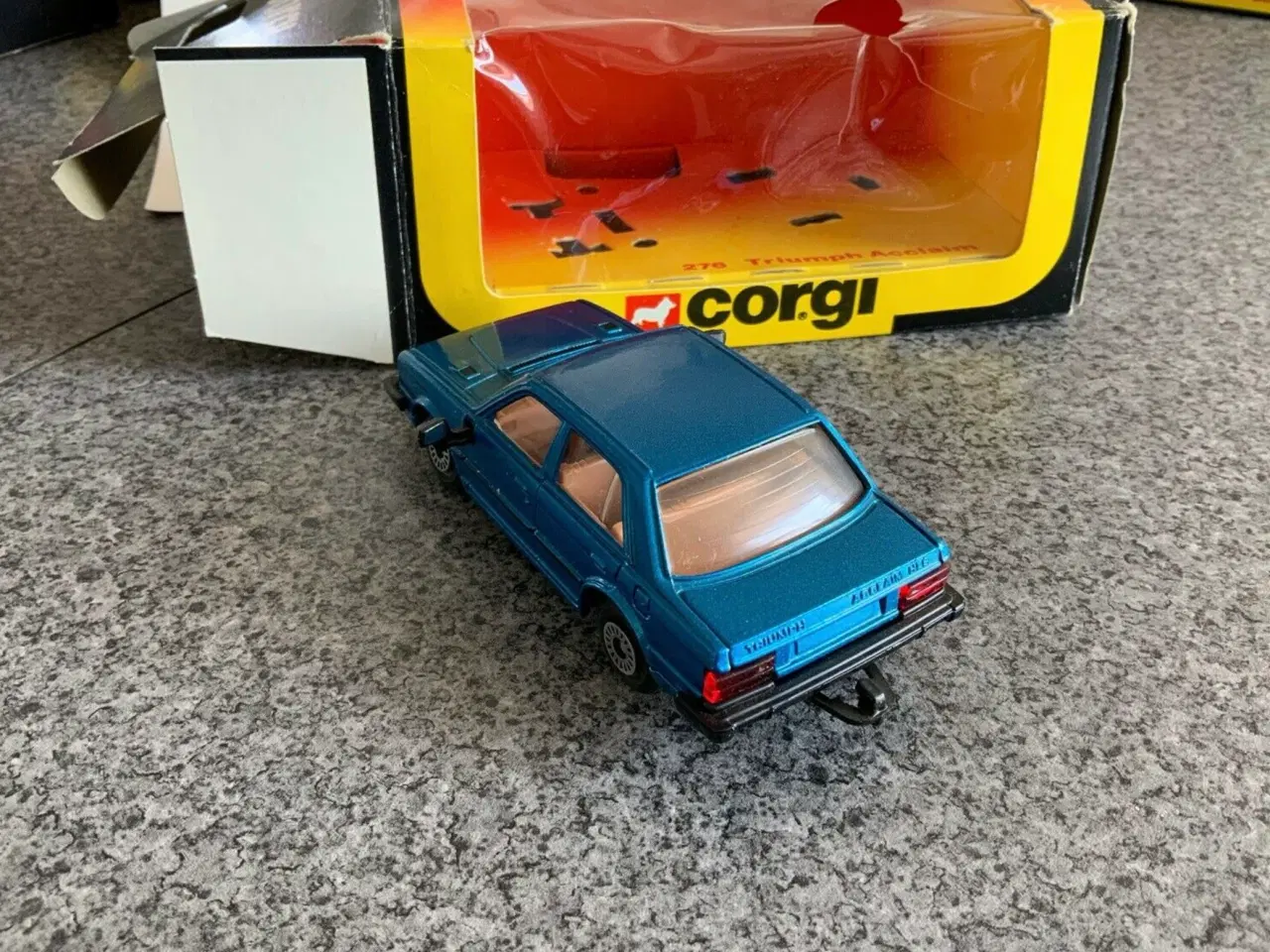 Billede 3 - Corgi Toys No. 276 Triumph Accalaim