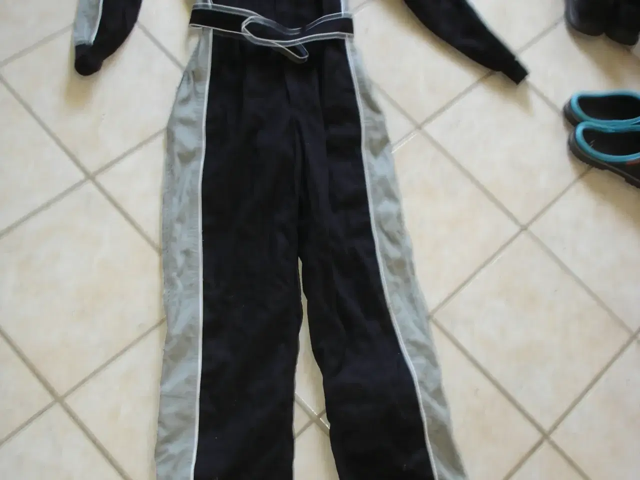 Billede 3 - Motorsports køredragt.XL.