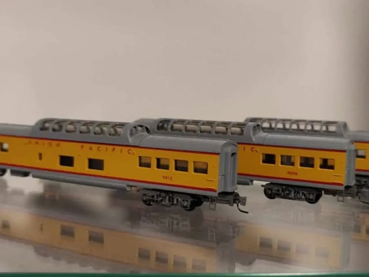 Billede 3 - MicroTrains. Union Pacific Dome passager vogne. Z.