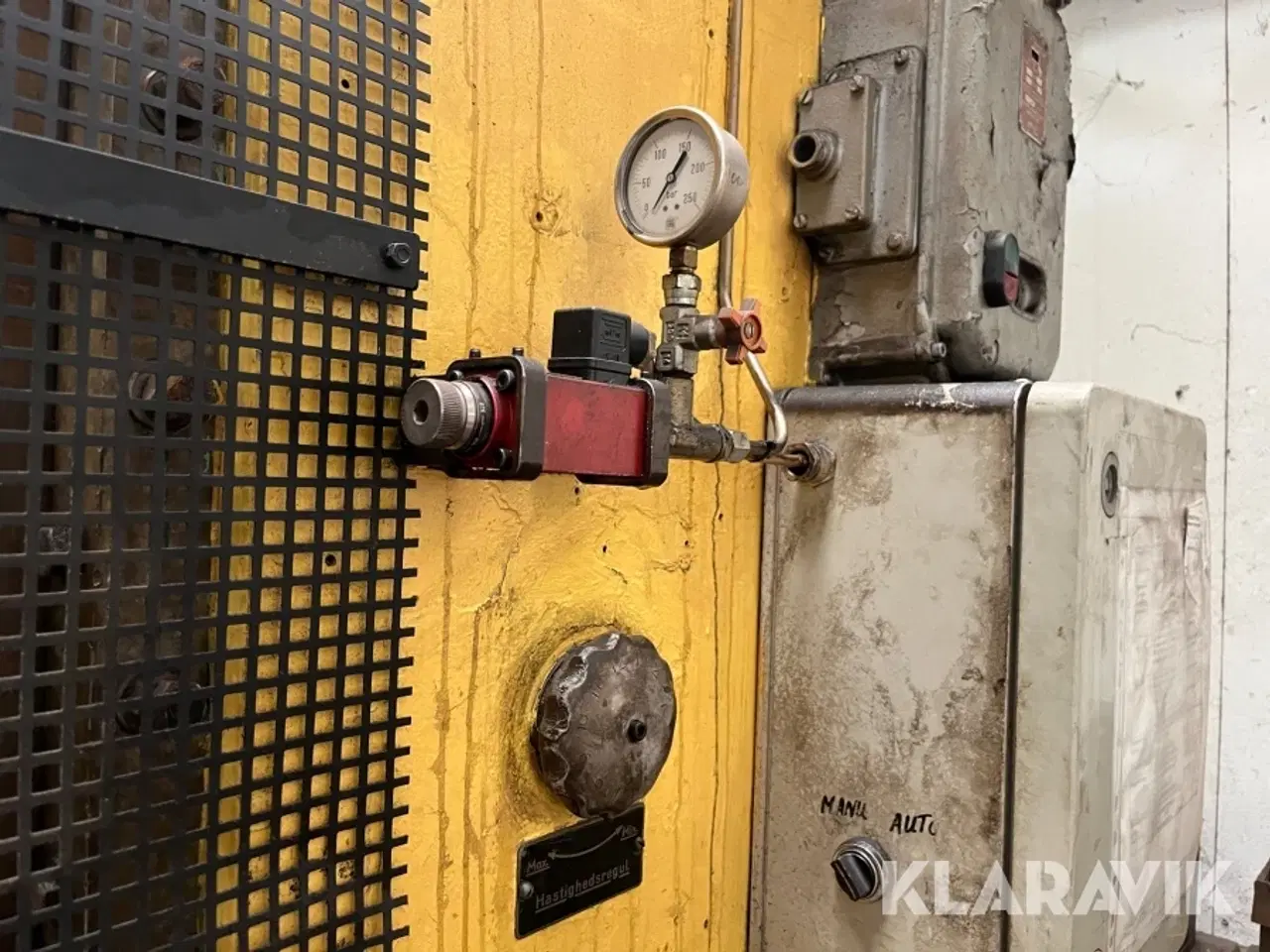 Billede 10 - Hydraulisk bukkemaskine