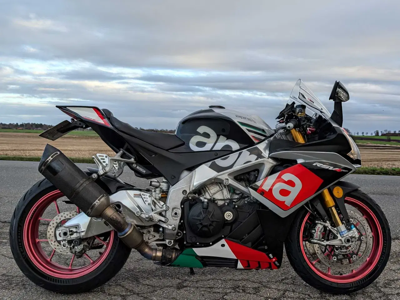 Billede 6 - Aprilia RSV4 - RF Race Pack
