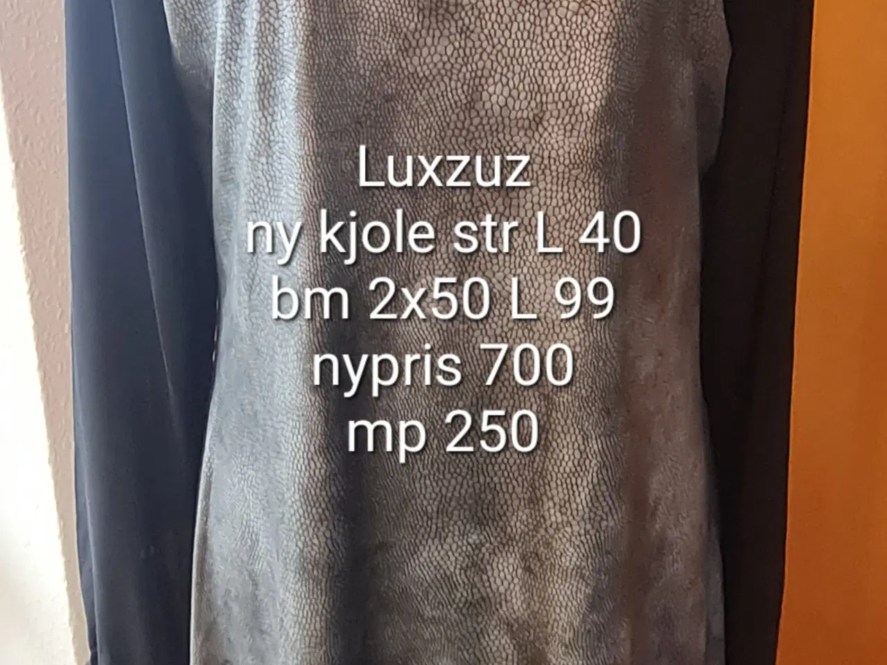 Billede 1 - Ny kjole str L 40