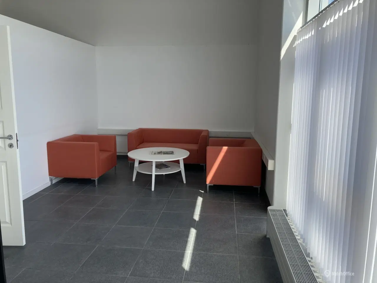 Billede 7 - Kontor - salgslokaler - showroom med facade mod motorvejen
