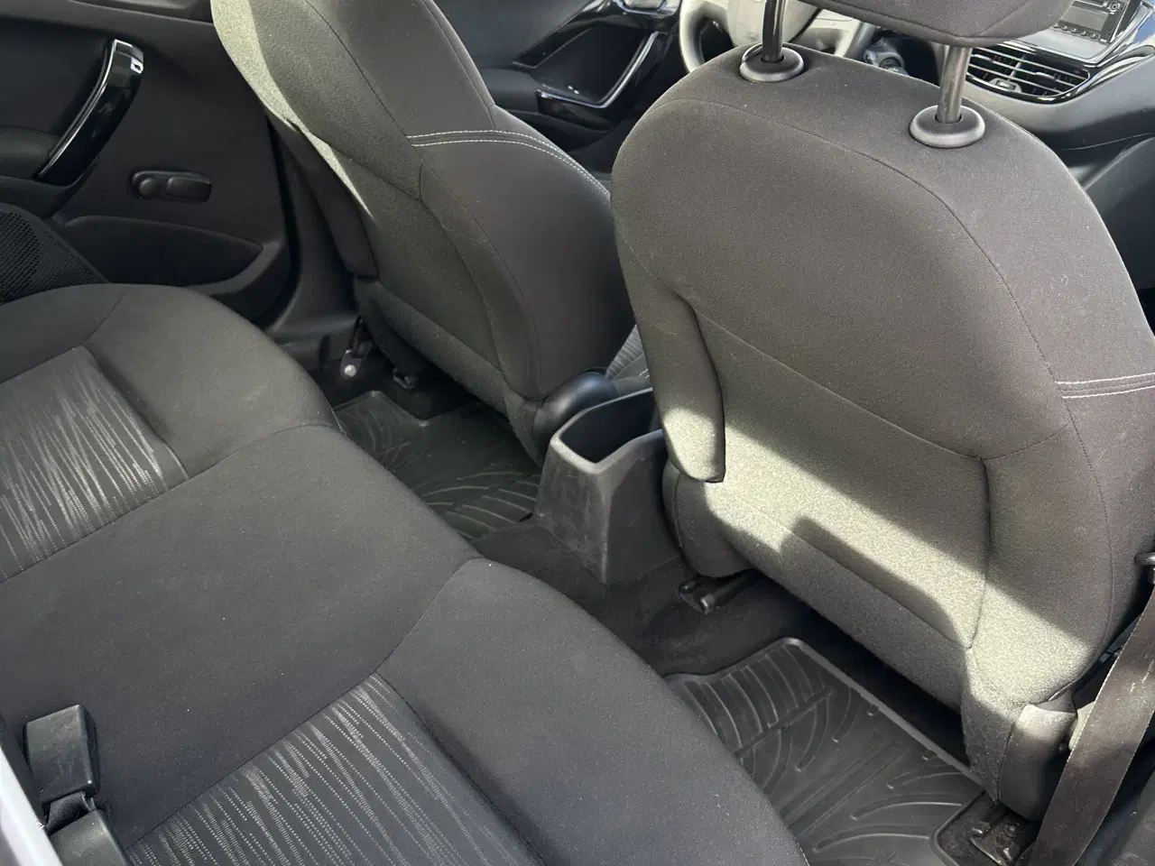 Billede 15 - Peugoet 208 1,0 vti nyrenoveret motor og nysynet