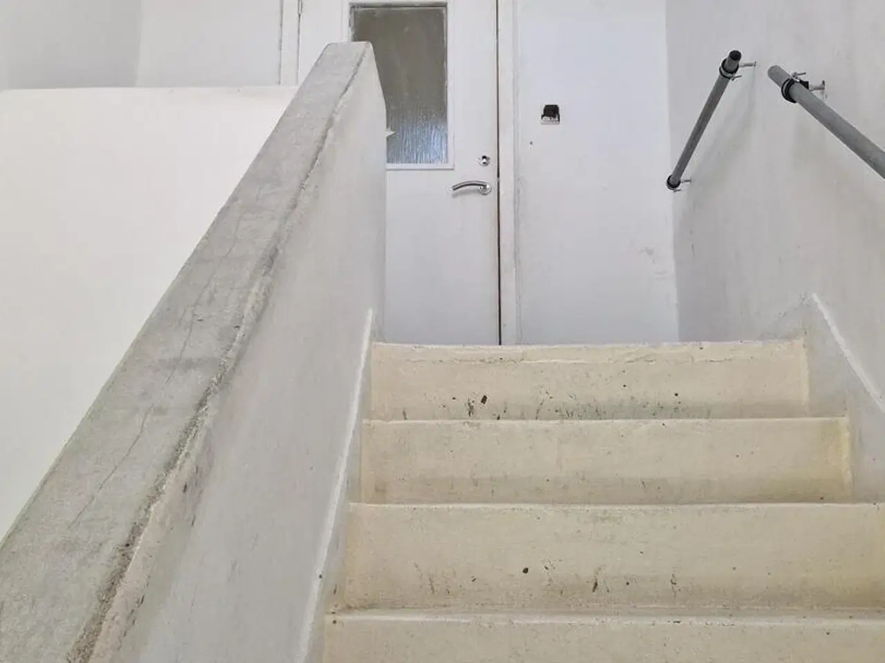 Billede 7 - Velegnet til forening/Uddannelse eller kontor brug...