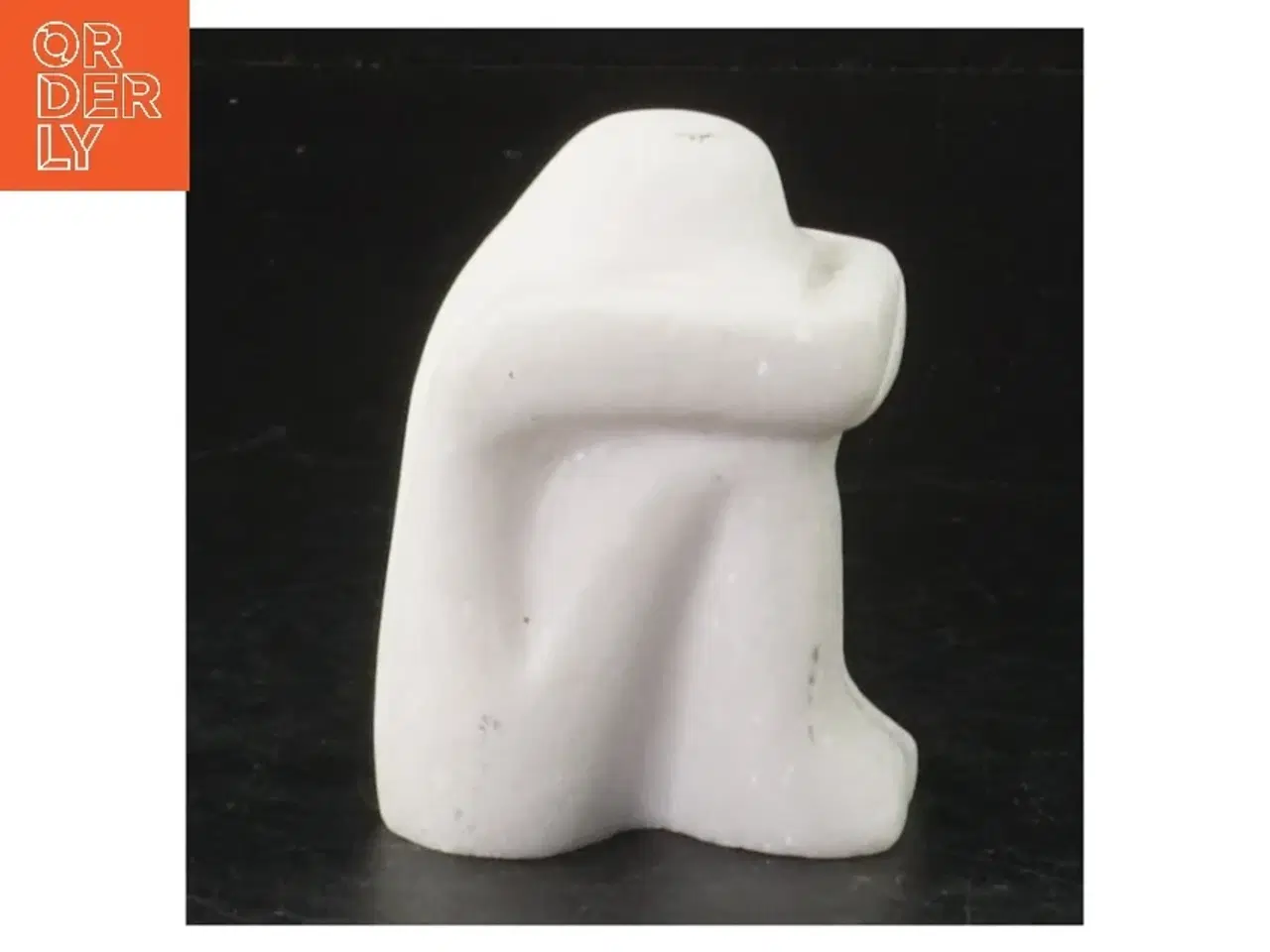 Billede 1 - Hvid stentøjsfigur (str. 7,5 cm)